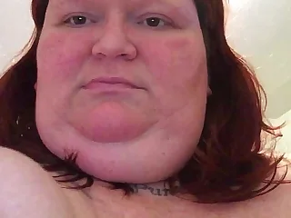 Amature chubby Jessie masturbates perishable pussy with vibrator